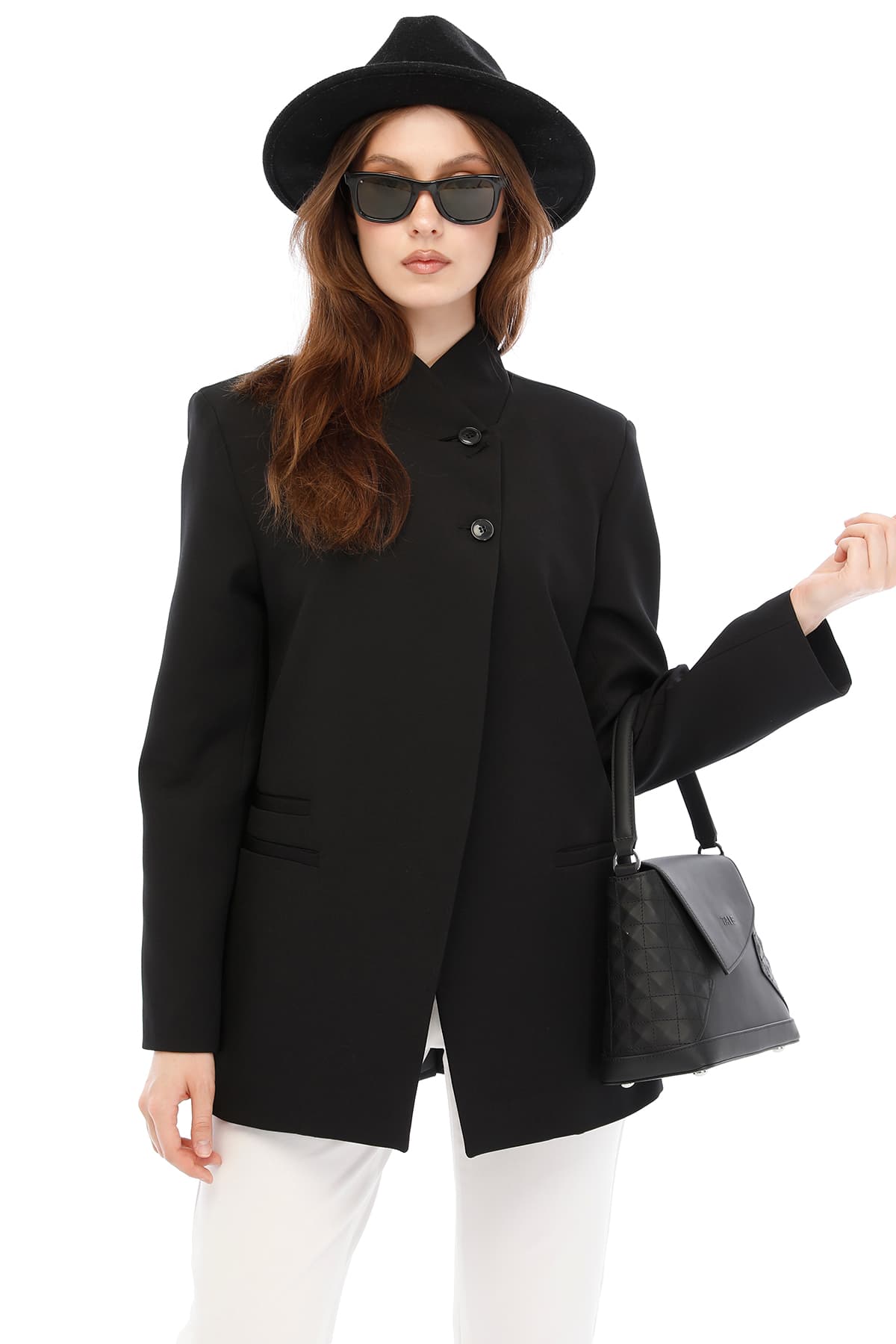 Temiz Kesim Asimetrik Blazer — Siyah — görsel 3